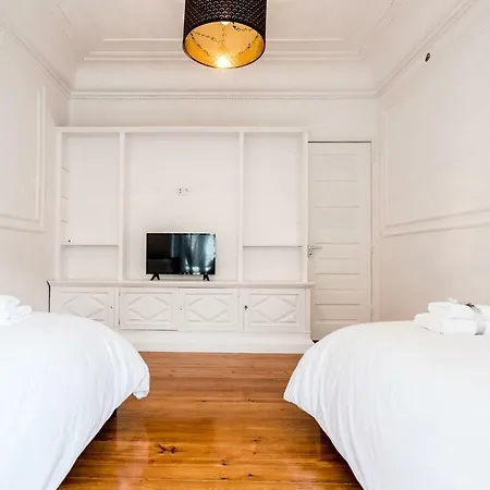 Central Palace Apartment *