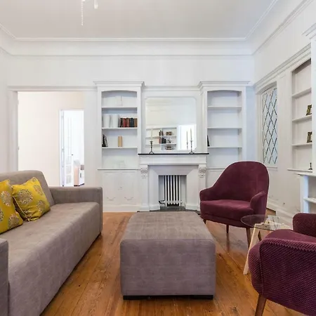 Central Palace Apartment *